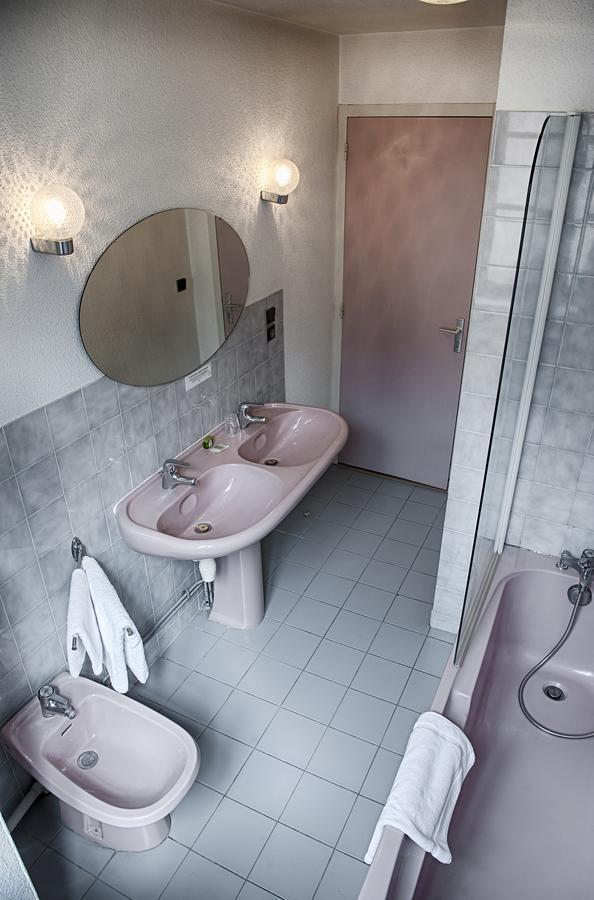 Logis Hotel De France La Cote-Saint-Andre Εξωτερικό φωτογραφία